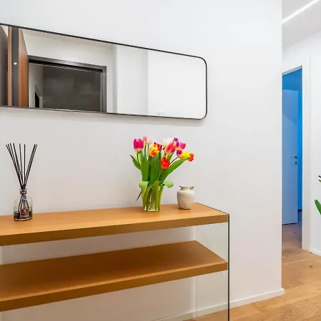 Duomo-corso - Elegante - Metro M5 Ad 1 Min * ミラノ