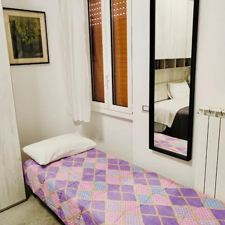 Apartment Tolstoi 83 *