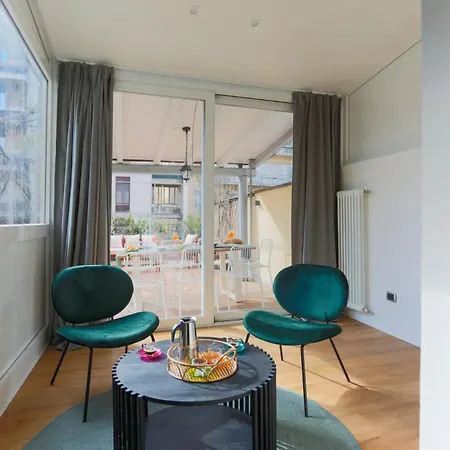 The Rent - Spacious Three-bedroom In The Heart Of Milánó