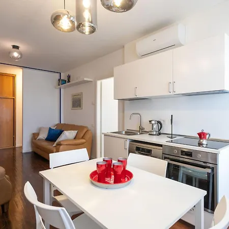 Russoli By Halldis Milano