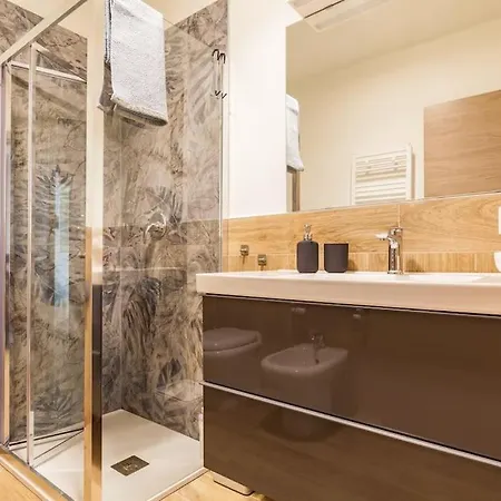 Lambrate Charming Vicino A Aeroporto Linate Metro4 E Ospedale San Raffaele Апартаменты