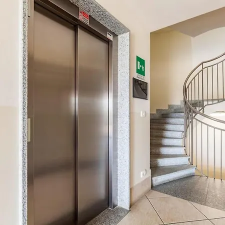 Апартаменты Lambrate Charming Vicino A Aeroporto Linate Metro4 E Ospedale San Raffaele