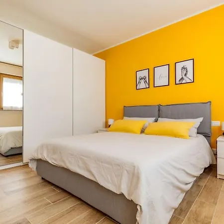 Lambrate Charming Vicino A Aeroporto Linate Metro4 E Ospedale San Raffaele Apartment Milan