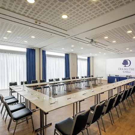 Doubletree By Hilton Отель 4*