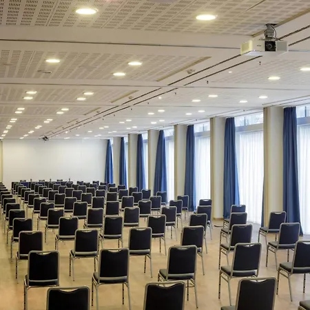 Hotel Doubletree By Hilton Milan