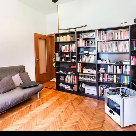 Entire Home/apt In Near Fairs And Navigli Apartment