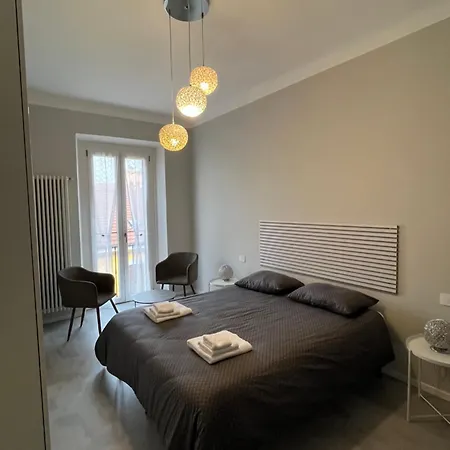 Giacomino Station Apartment Milan