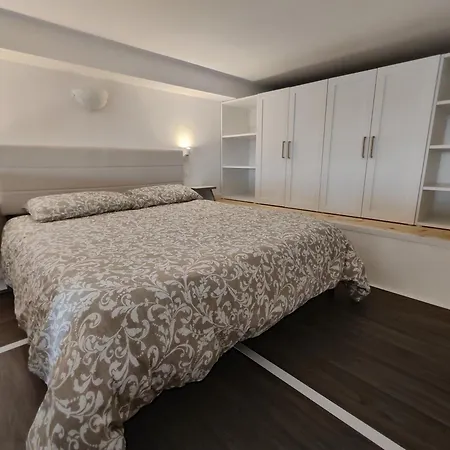 Fantastic Loft Famagosta Parkingnetflix Milan