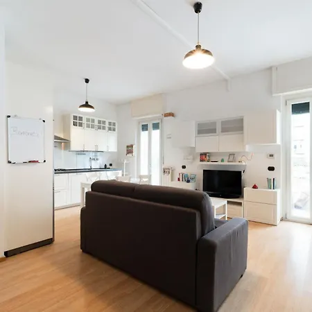 Full Comfort Belluno * Milan