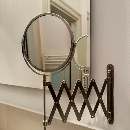 Lr Deluxe - San Babila Cozy Apartment Milan