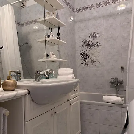 Casa Kolbe 8 , Centro M4 Apartment *