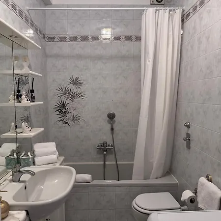 شقة Casa Kolbe 8 , Centro M4 *