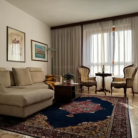 Апартаменты Casa Kolbe 8 , Centro M4 Милан