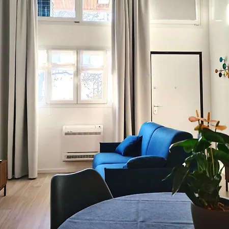 Apartment Fantastic Loft Famagosta Parkingnetflix Milan