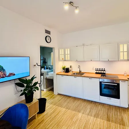 Nuovo Elegante A 10 Secondi Dalla Metropolitana Pasteur, Meraviglioso! Апартаменты Милан