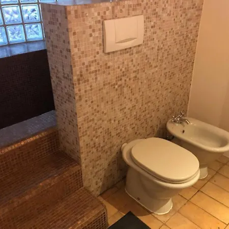 Navigli Darsena - Luxury With Balcony דירה