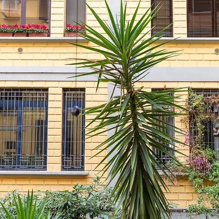Comfortable Flat Inside Isola And Garibaldi District Apartment *