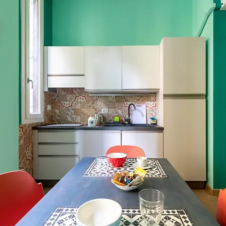 Comfortable Flat Inside Isola And Garibaldi District Apartment Milan