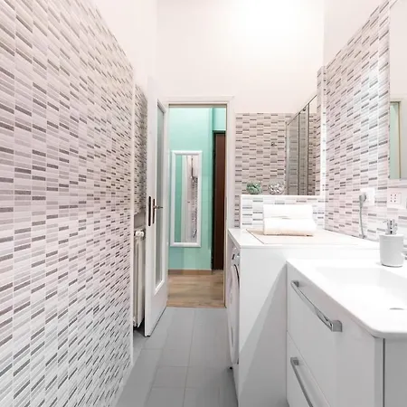 Appartamento Comfortable Flat Inside Isola And Garibaldi District Milano