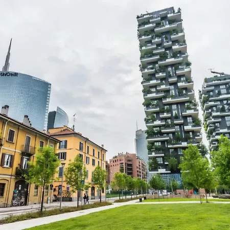 Bilocale Moderno Isola-garibaldi, 4 Posti, Wifi Veloce, Metro A 2 Minuti Milano