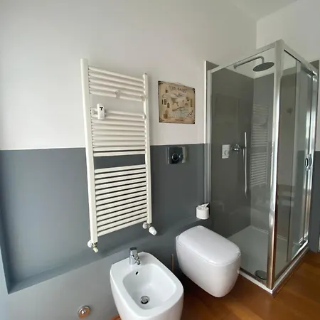 Bilocale Con Vista Lägenhet Milano