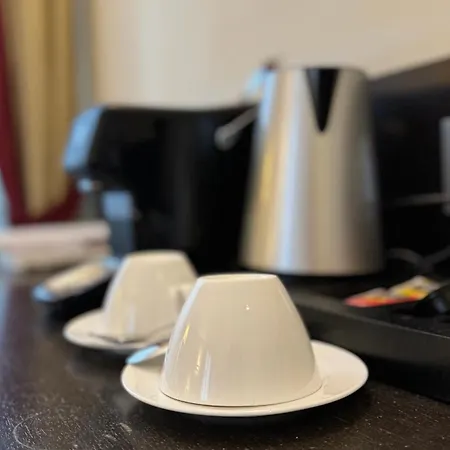 Townhouse 33 Hotel 4*