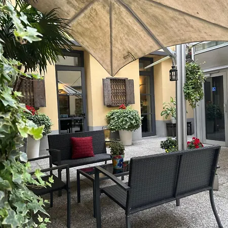 מלון Townhouse 33 מילאנו