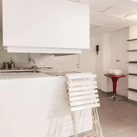 Casa - And - Designer's Rhapsody Milánó