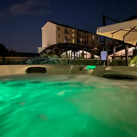 Aparthotel Versoverde Alzaia Naviglio Grande Milan
