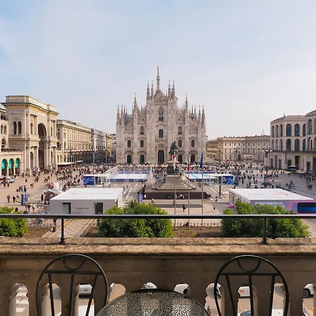Duomo Cathedral View - Luxury * 밀라노