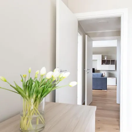 Living With Terrace & Garage By Ndp Rent Lejlighed