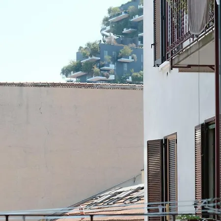 Apartament Garibaldi Isola - 80m From Garibaldi Station & 10min From Station Mediolan