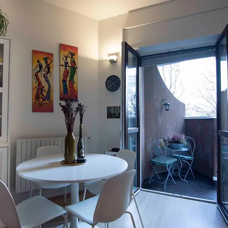 Oasi Di Serenita - Bilocale Silenzioso Con Affaccio Sulla Natura Apartment *