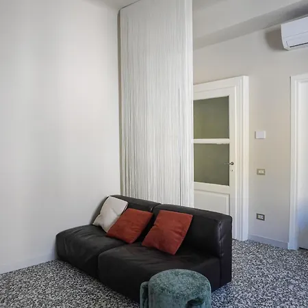 Apartment Newly Renovated Two-room Milan