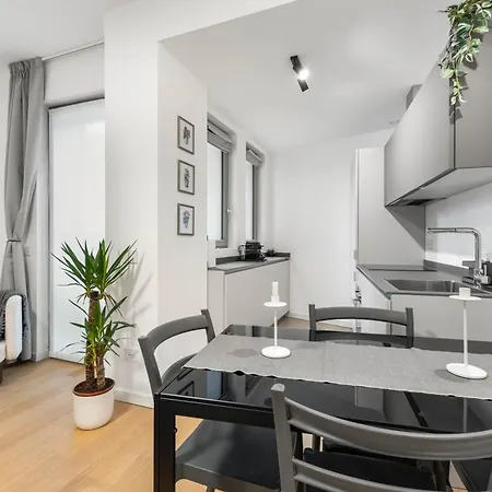 Апартаменты Vivimihome - Navigli Design Loft With Terrace Милан