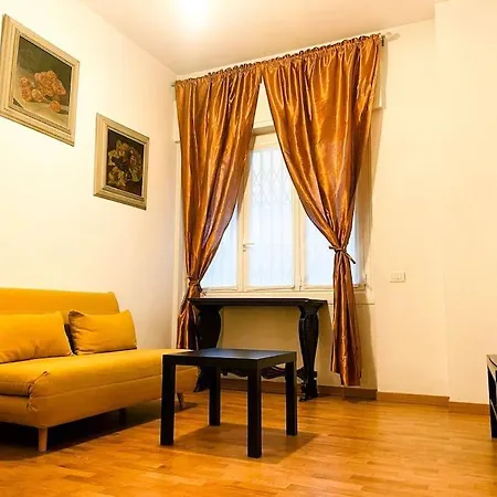 Life - Charming Joie De Vivre Apartment Milan