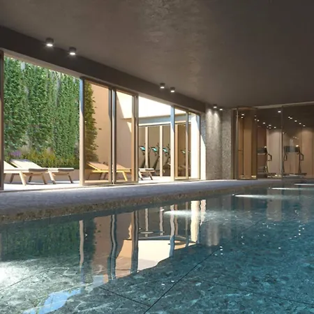 Modern With - Gym And Pool *