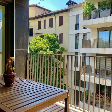 Modern With - Gym And Pool Appartamento