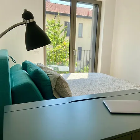 Modern With - Gym And Pool Apartment