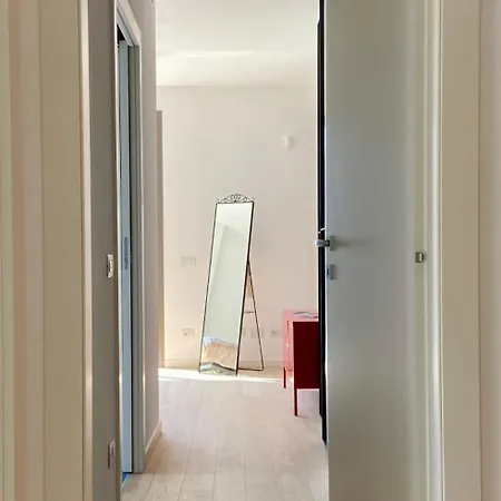 Modern With - Gym And Pool Milano
