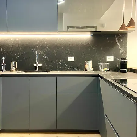 Modern With - Gym And Pool Appartamento