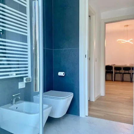 Modern With - Gym And Pool Milano