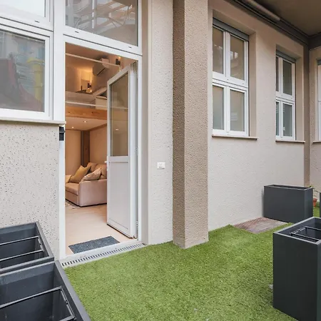 Modern Loft In - Near Lodi Tibb Metro *