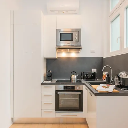 Modern Loft In - Near Lodi Tibb Metro *