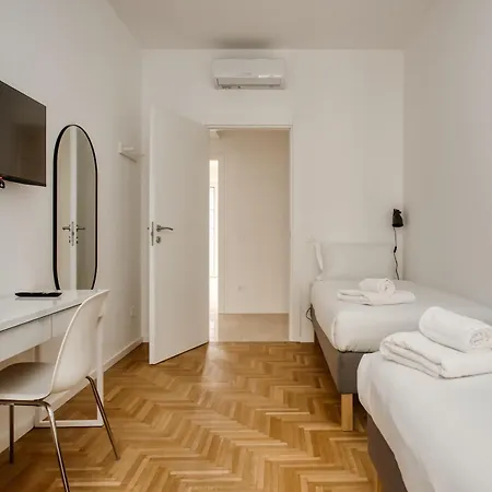 Joivy Beautiful And Modern With 2 Balconies * Milan