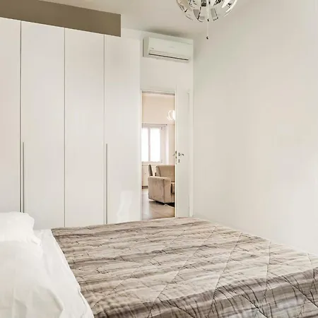 Apartment 5min Navigli- Duomo-metro- Ac-fashion District Milan