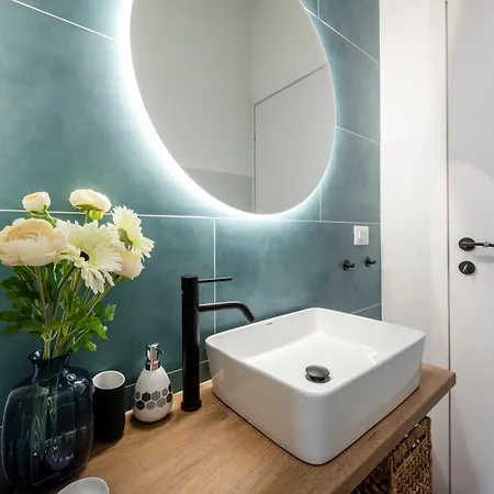 Urban - 7sundays * ميلان