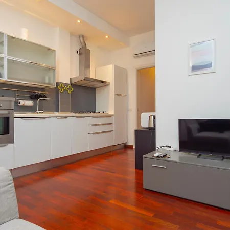 Lovely Two-room In Loreto *