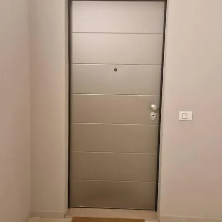 Cozy Flat For Vacation& Business In Famagosta Area Appartamento *