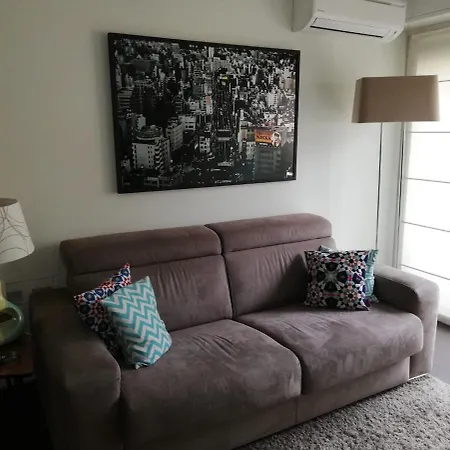 Delightful Two-room In Brera Milánó